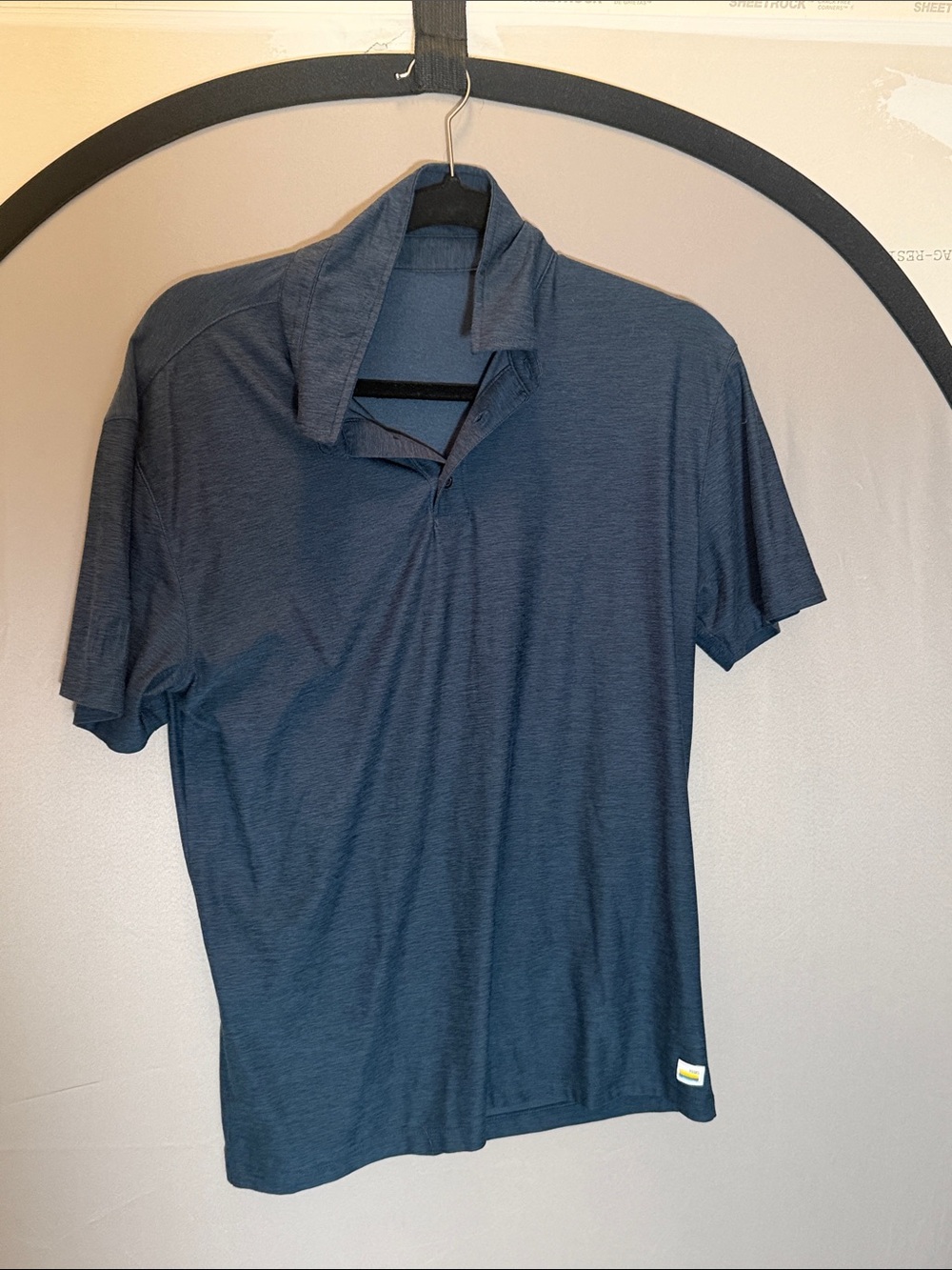 Vuori Men's Heather Navy Short-Sleeve Polo